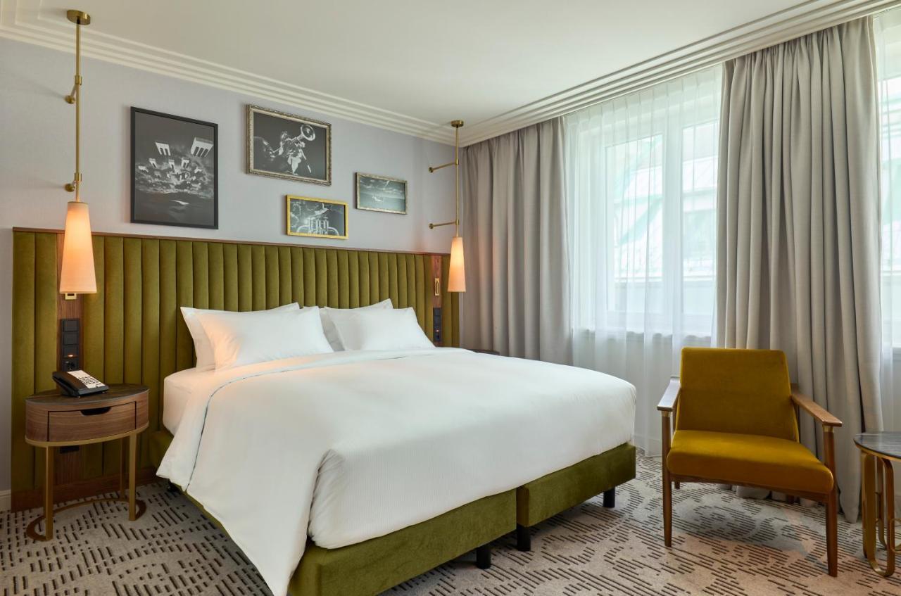 Hotel Saski Krakow Curio Collection By Hilton エクステリア 写真 A bedroom at the hotel