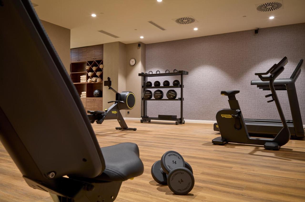 Hotel Saski Krakow Curio Collection By Hilton エクステリア 写真 The gym at the hotel