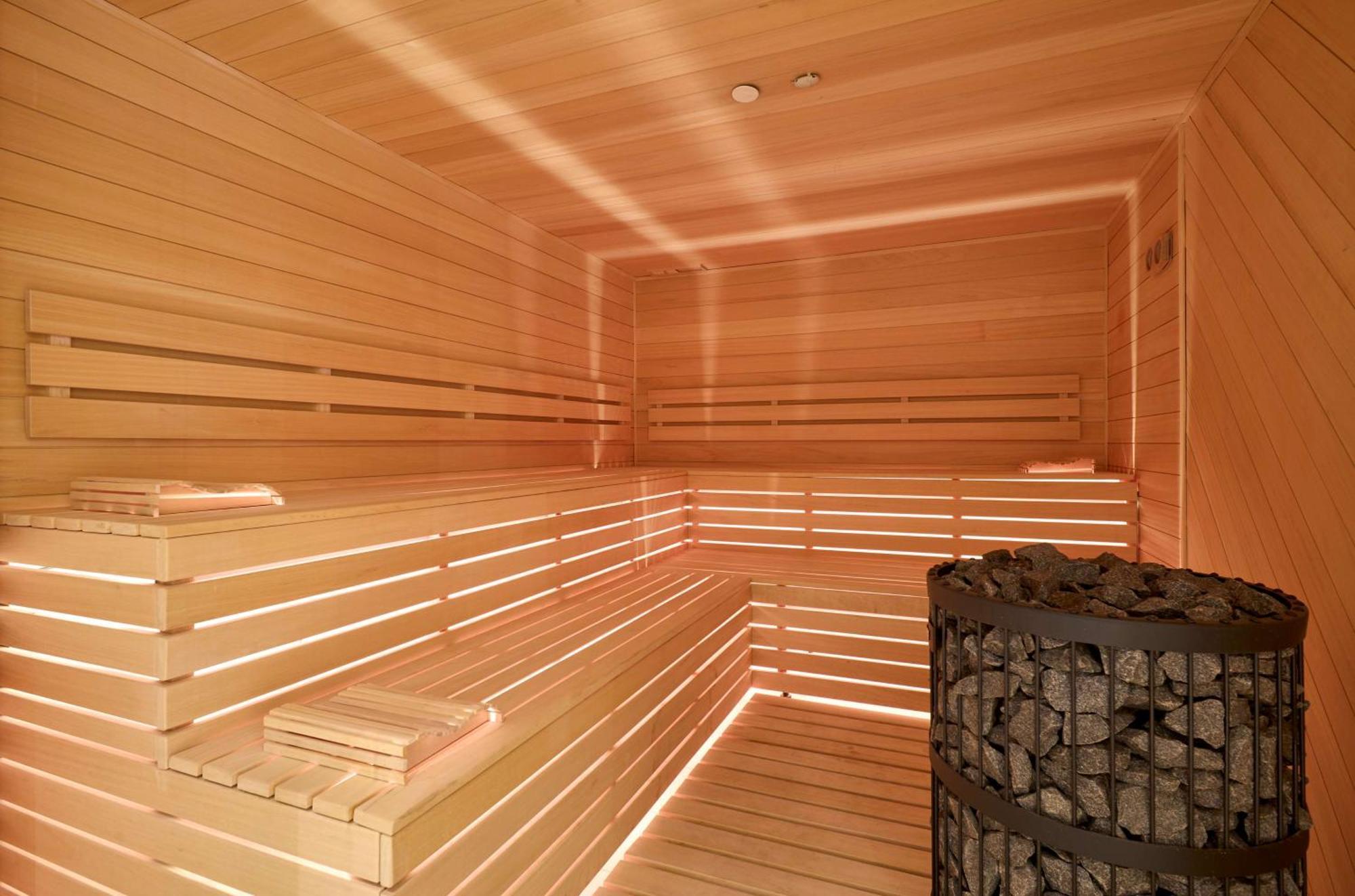 Hotel Saski Krakow Curio Collection By Hilton エクステリア 写真 A modern Finnish sauna