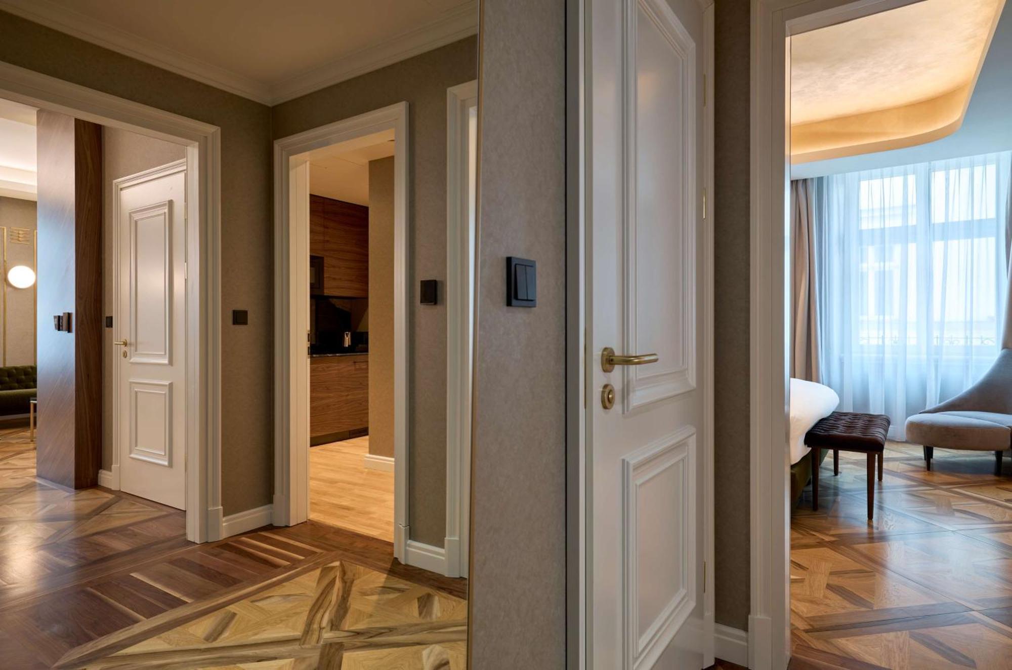 Hotel Saski Krakow Curio Collection By Hilton エクステリア 写真 A suite at the hotel